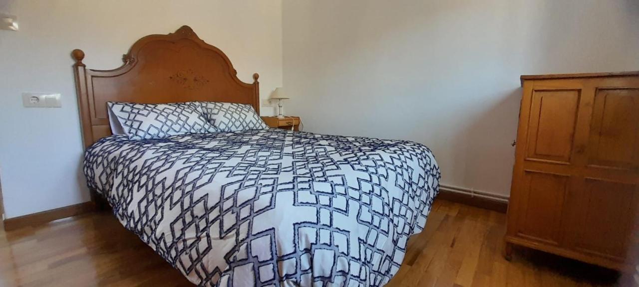 O Descanso Da Abella Apartman Orense Kültér fotó