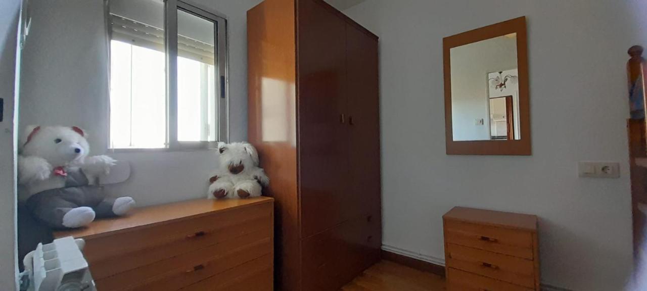 O Descanso Da Abella Apartman Orense Kültér fotó